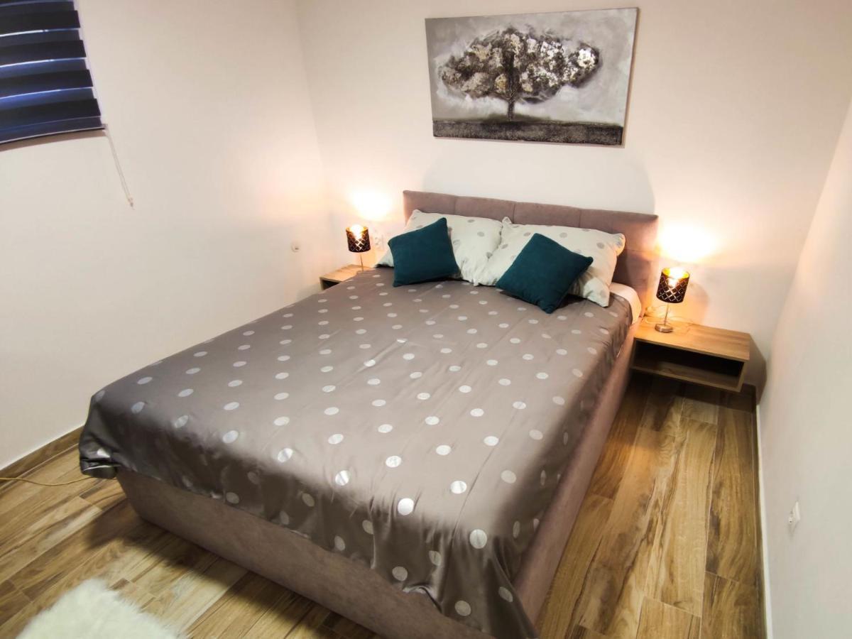 Holiday Home Milka By Interhome Pridraga Eksteriør billede
